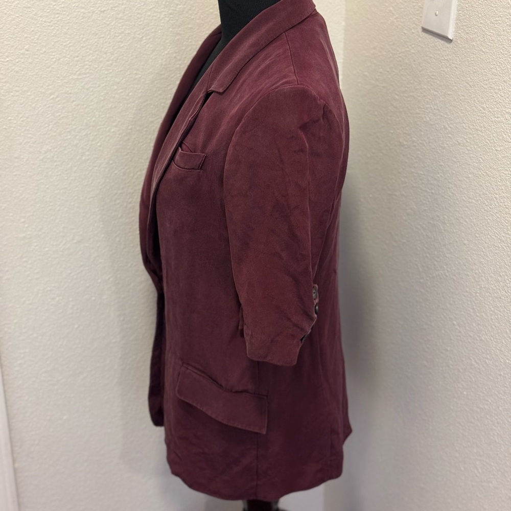Elizabeth And James Essential Crepe Blazer SILK Burgundy 8 - Picture 3 of 7